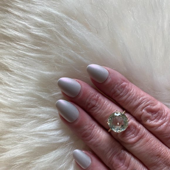 14k Yellow Gold Green Amethyst Ring Sz 7 (approx) - Picture 3 of 4